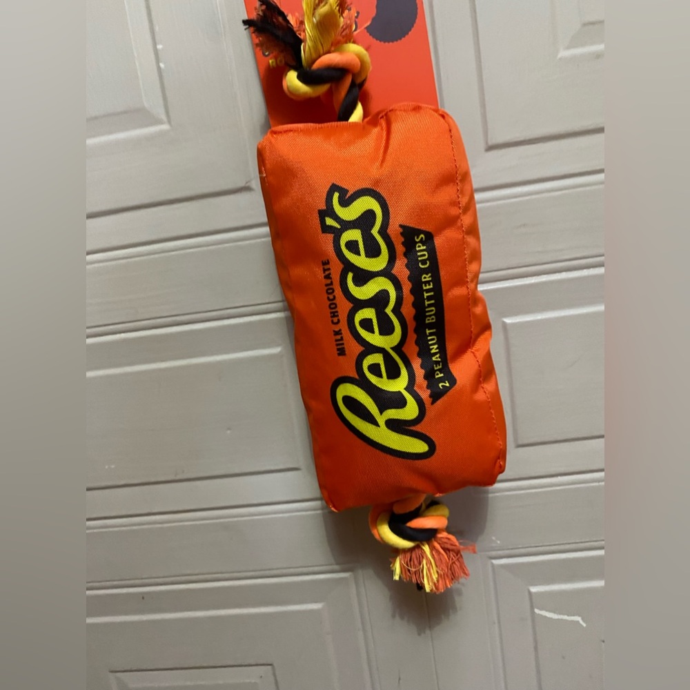 Reese's Plush Dog Toy  16” Roap Clinker And Squeakers inside  candy bar Size